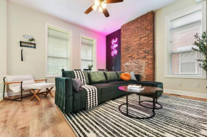 FREE Parking, Netflix in East Liberty Near Shopping